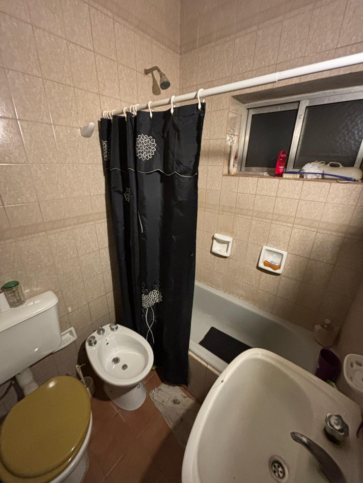 Casa en venta 2 dormitorios en planta baja + Departamento 2 dormitorios Santo Tome (Centro)