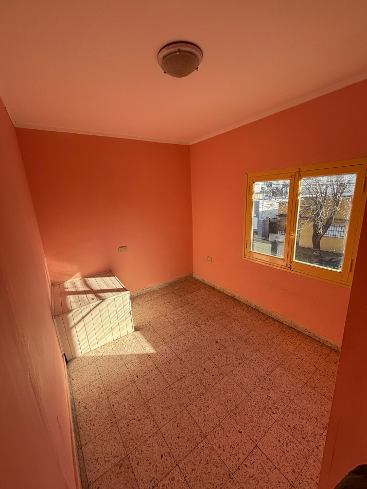 Casa en venta 2 dormitorios en planta baja + Departamento 2 dormitorios Santo Tome (Centro)