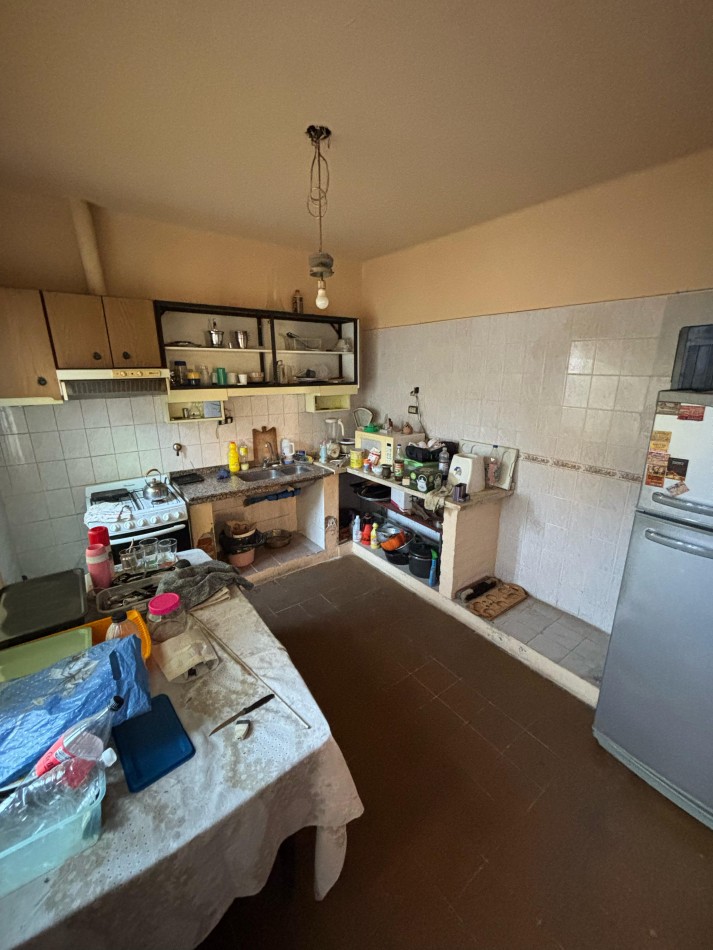 Casa en venta 2 dormitorios en planta baja + Departamento 2 dormitorios Santo Tome (Centro)