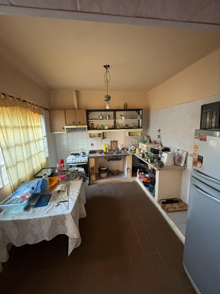 Casa en venta 2 dormitorios en planta baja + Departamento 2 dormitorios Santo Tome (Centro)