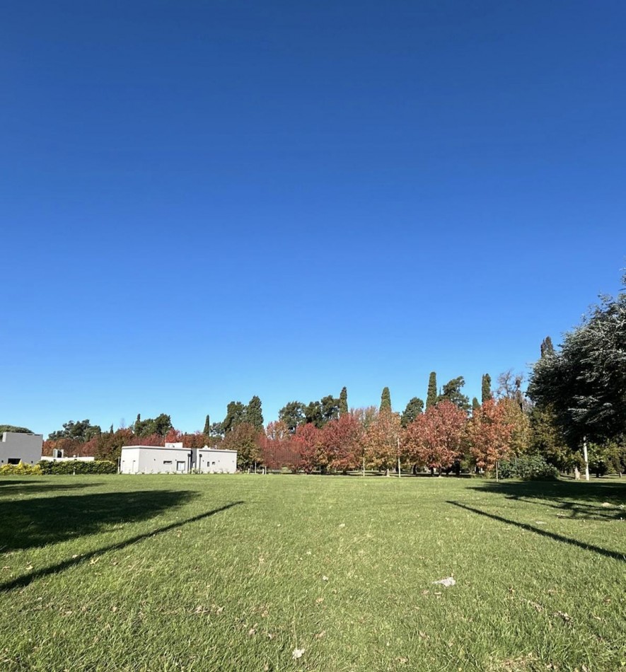 Lote 1200m2 en Country Club Los Molinos