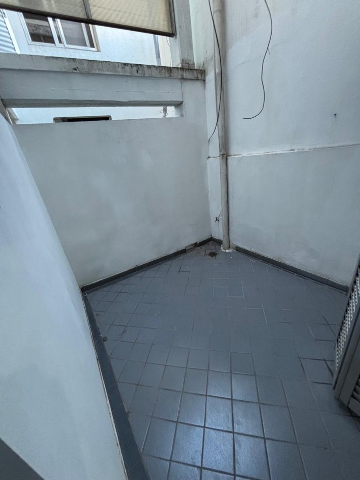 Departamento dos dormitorios 1er piso Al frente pleno microcentro Mendoza 2770  