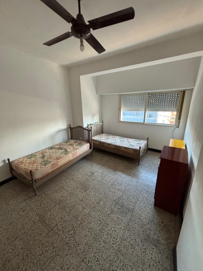 Departamento dos dormitorios amoblado Al frente pleno microcentro