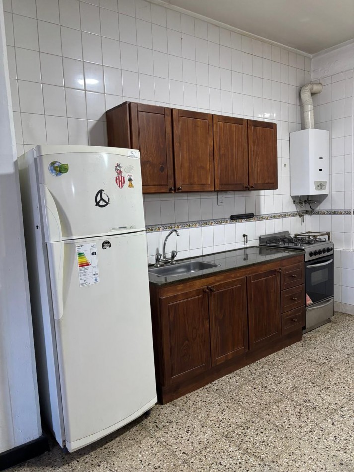 Departamento dos dormitorios amoblado Al frente pleno microcentro