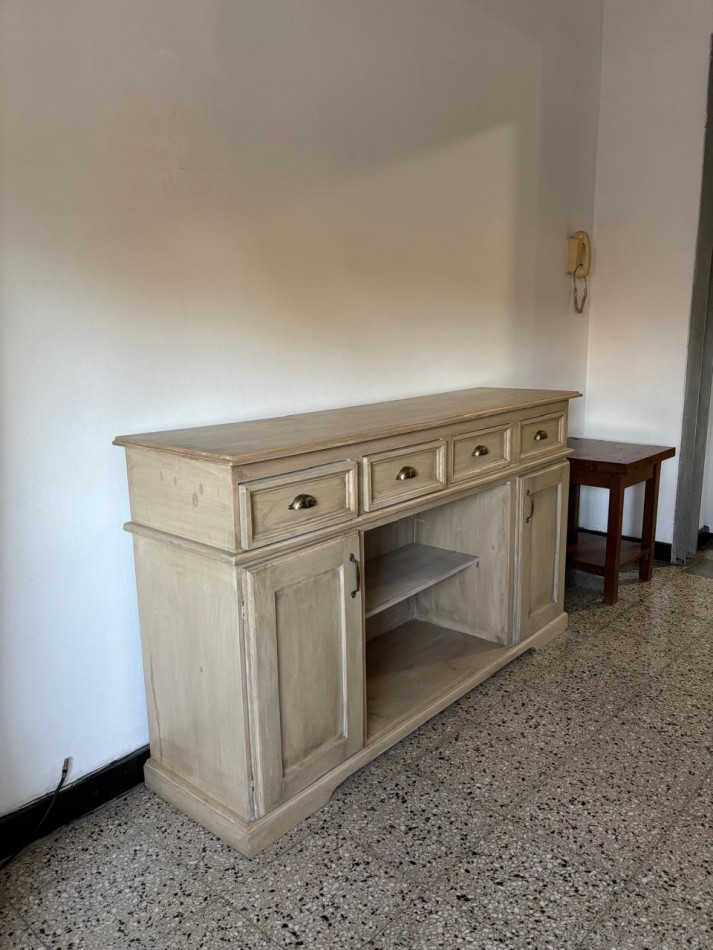 Departamento dos dormitorios amoblado Al frente pleno microcentro