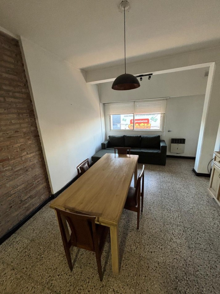 Departamento dos dormitorios amoblado Al frente pleno microcentro