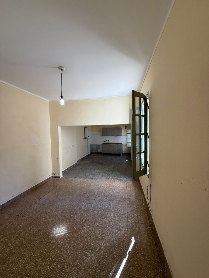 CASA 3 DORMITORIOS EN ALQUILER 