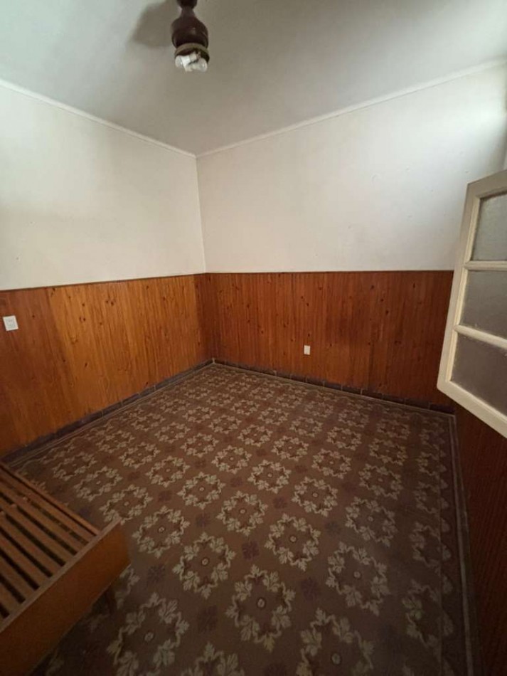 CASA 3 DORMITORIOS + 2 LOCALES A REFACCIONAR