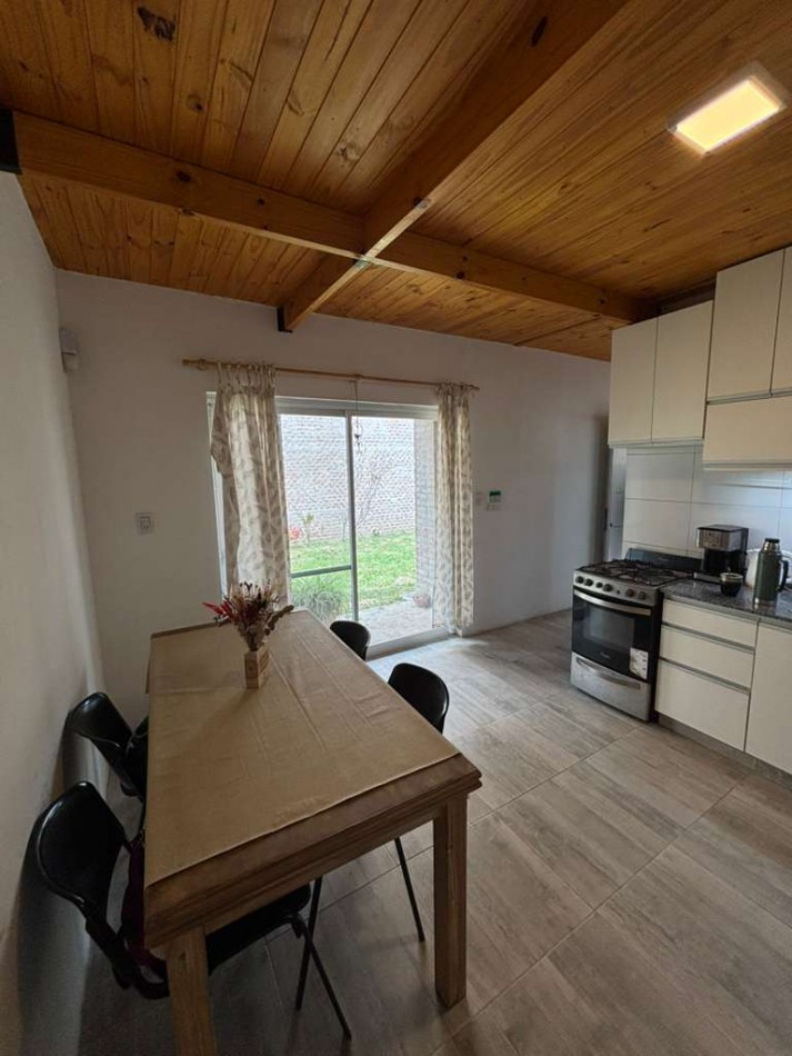 Casa nueva de 1 dormitorio con lote 300m2