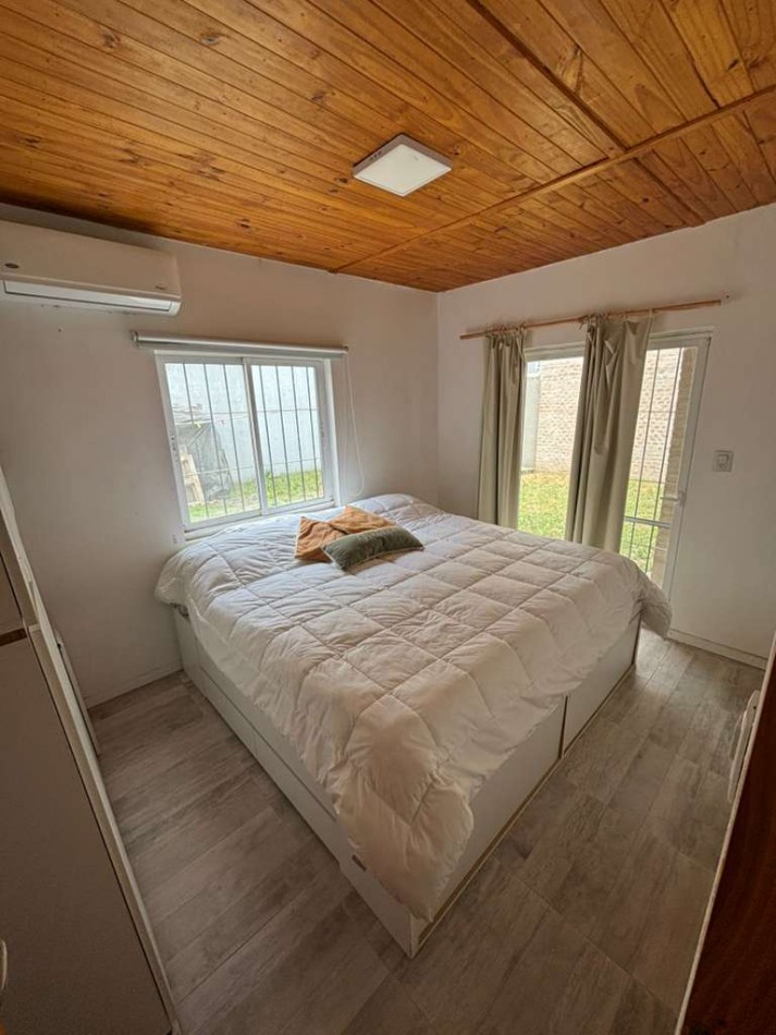 Casa nueva de 1 dormitorio con lote 300m2