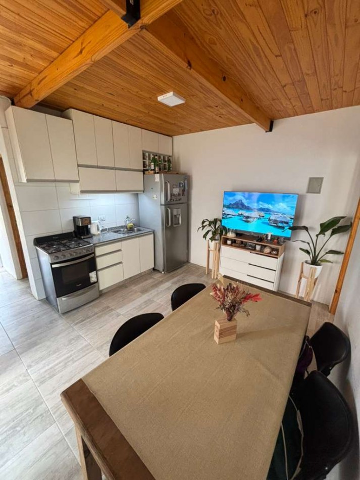 Casa nueva de 1 dormitorio con lote 300m2