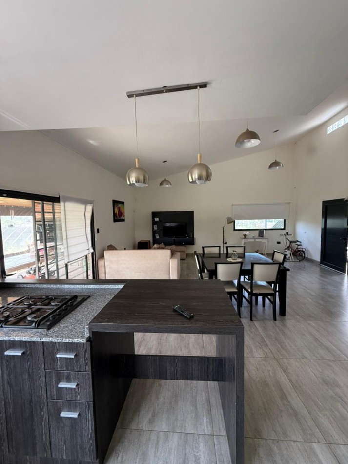 Casa 3 dormitorios en Lago del Leyes