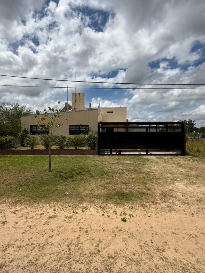 Casa 3 dormitorios en Lago del Leyes