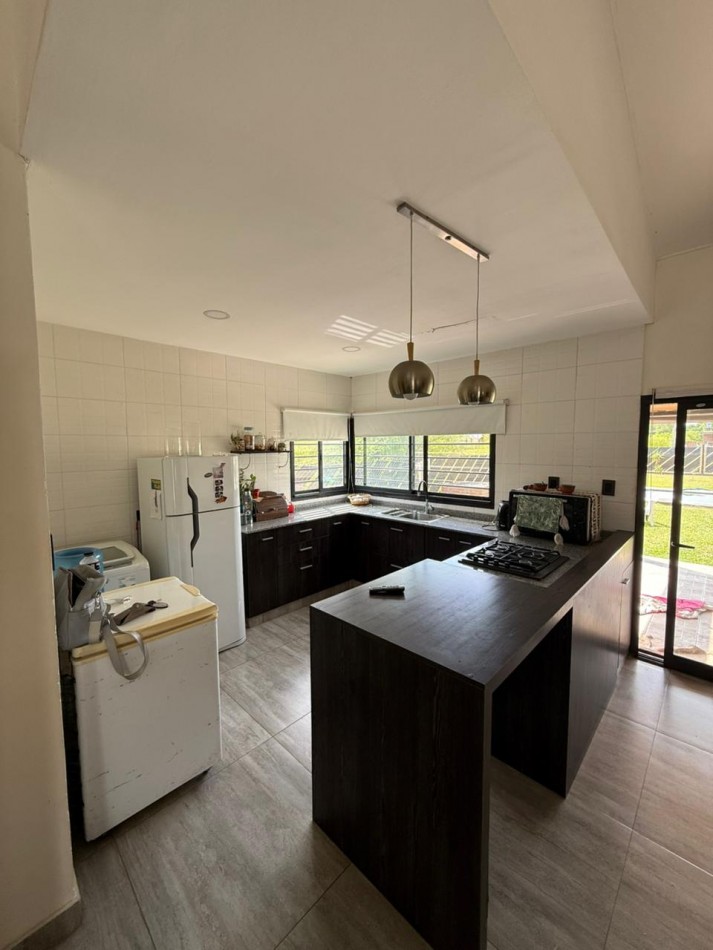 Casa 3 dormitorios en Lago del Leyes