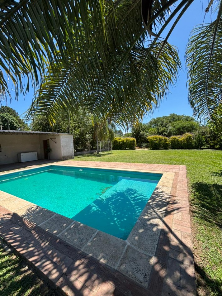 Casa con amplio terreno y parque - Ruta 1, Km 17 (Arroyo Leyes)