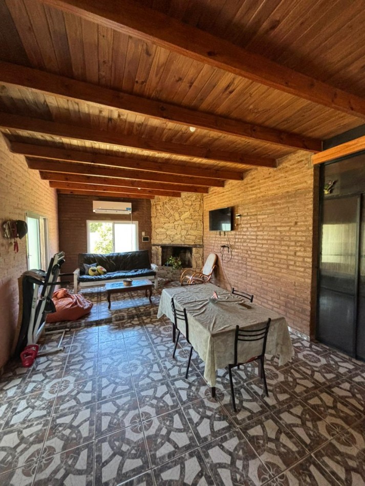 Casa con amplio terreno y parque - Ruta 1, Km 17 (Arroyo Leyes)