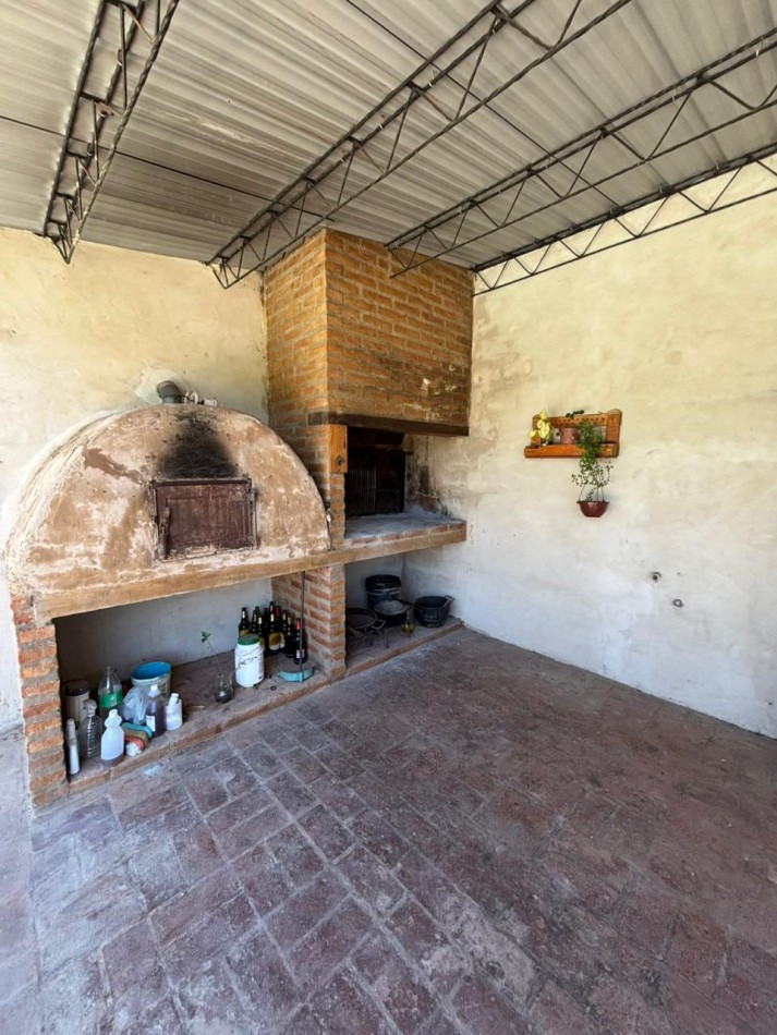 Casa con amplio terreno y parque - Ruta 1, Km 17 (Arroyo Leyes)