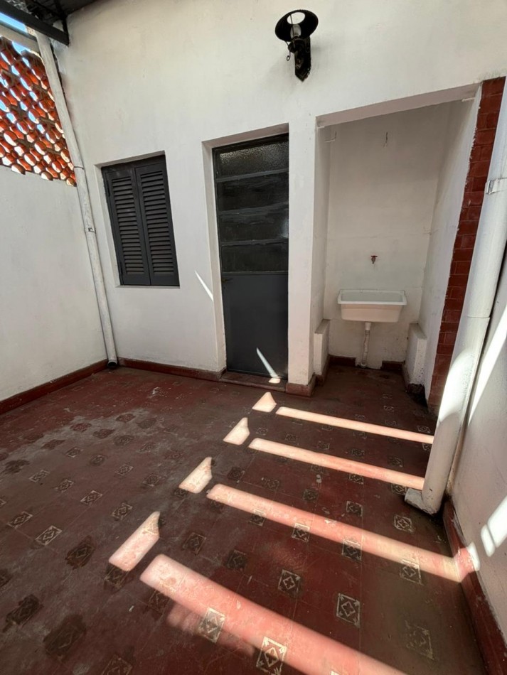 Departamento interno de 2 dormitorios en plena zona centrica