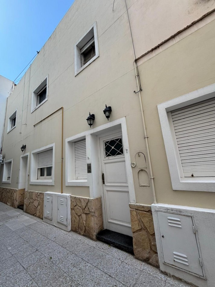 Departamento interno de 2 dormitorios en plena zona centrica