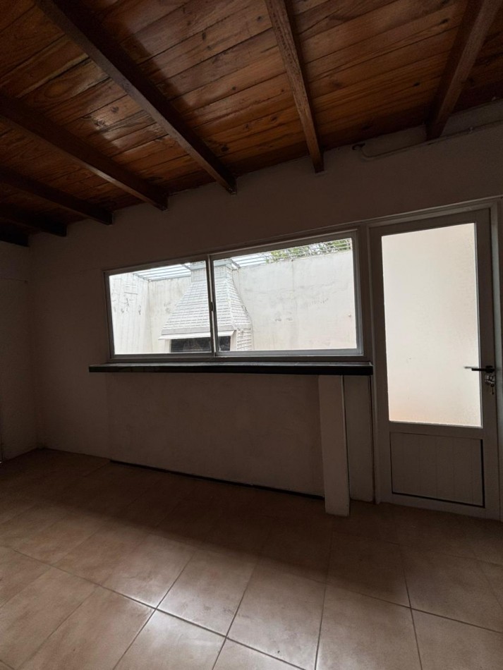 Casa al frente + Departamento interno | Barrio Mayoraz