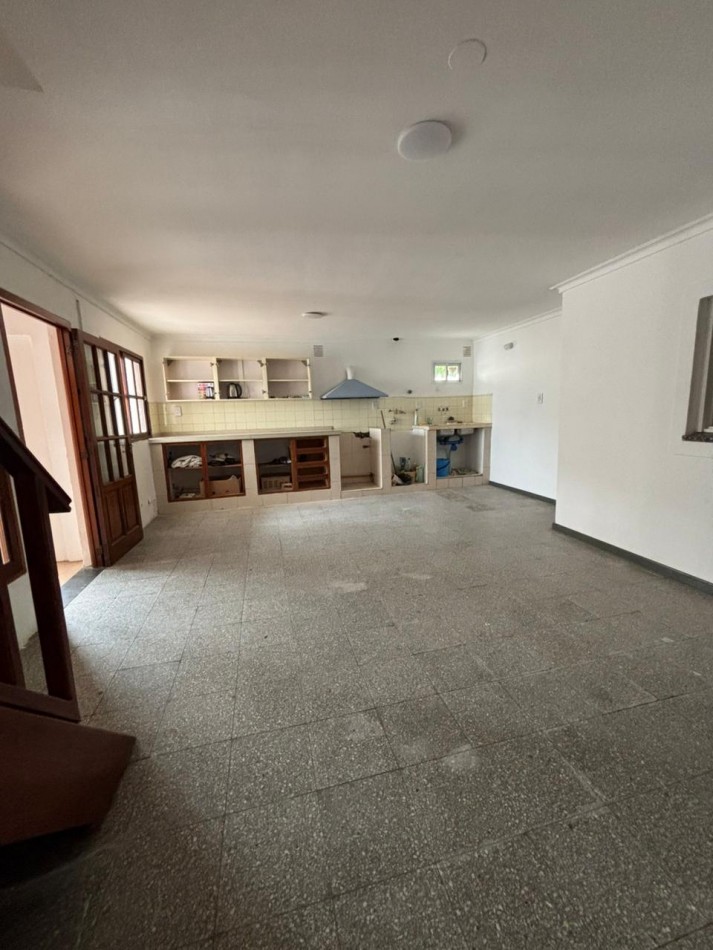 Casa al frente + Departamento interno | Barrio Mayoraz