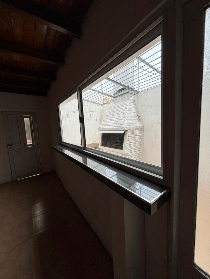 Casa al frente + Departamento interno | Barrio Mayoraz