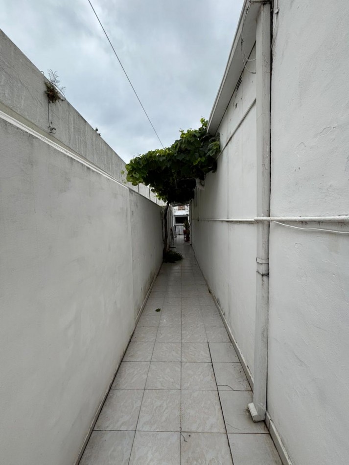 Casa al frente + Departamento interno | Barrio Mayoraz