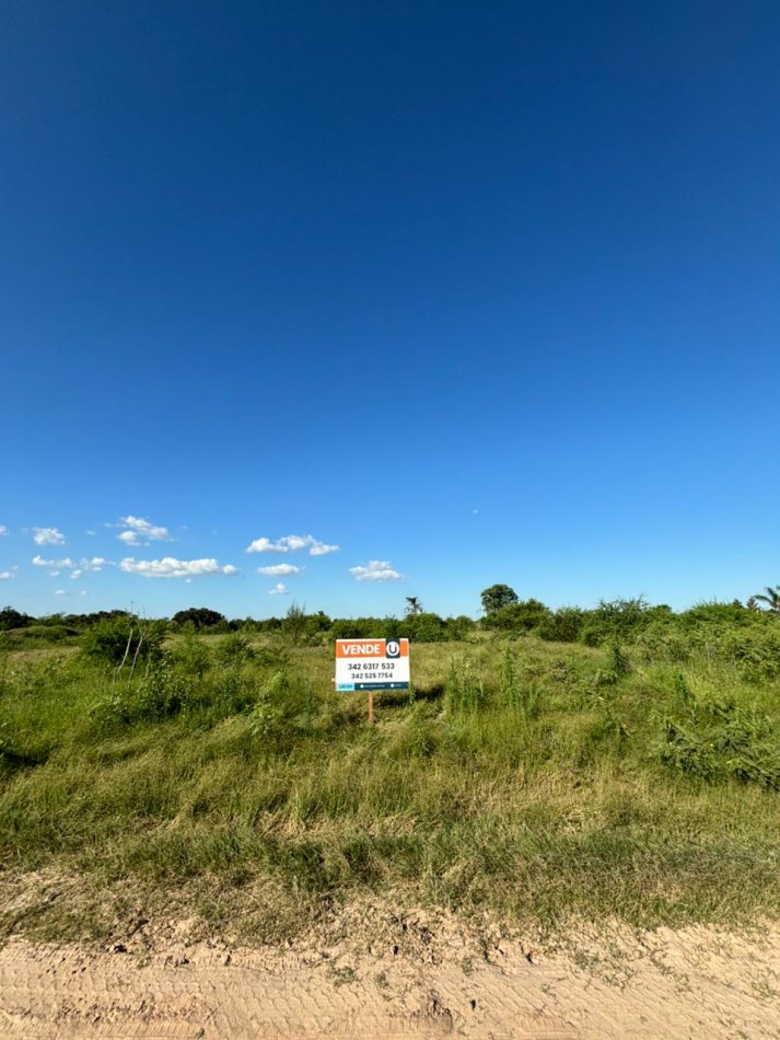 ¡OPORTUNIDAD UNICA: 1680 m2 DE PURO POTENCIAL EN ARROYO LEYES!