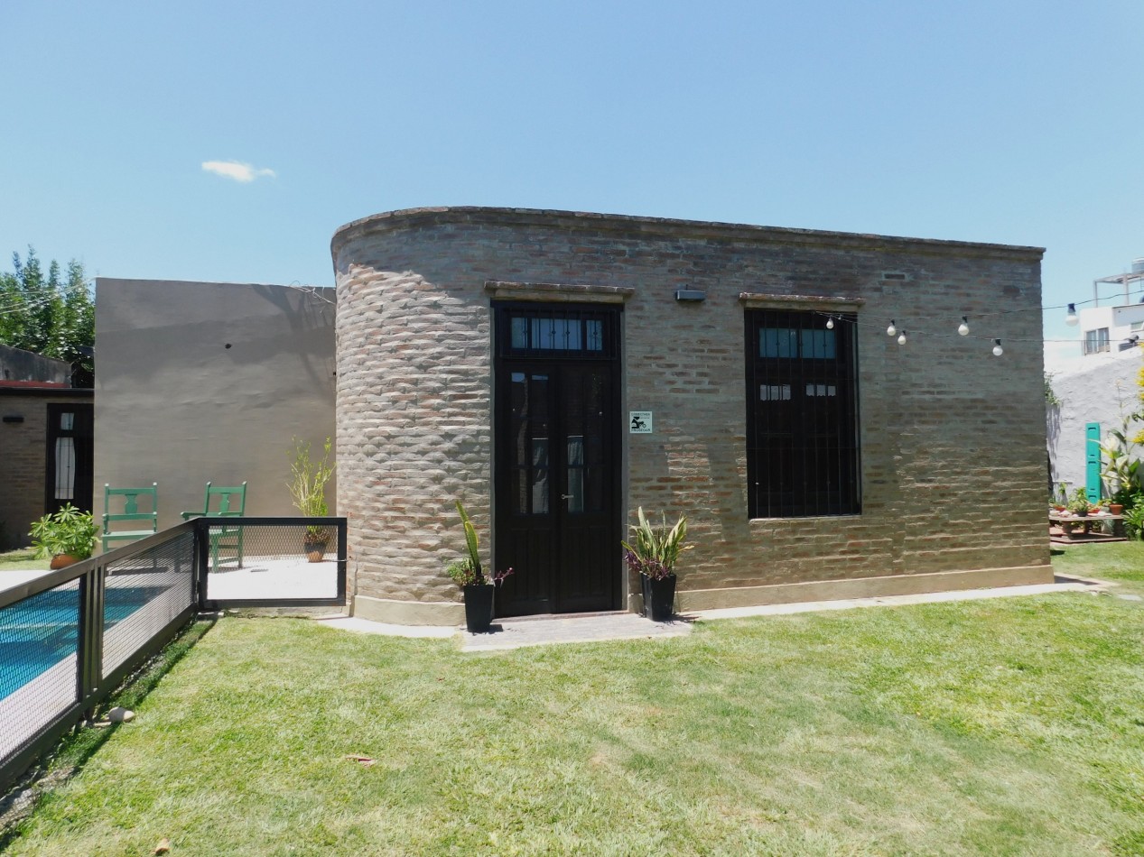 Casa interna de 3 dormitorios con piscina - Guadalupe Oeste