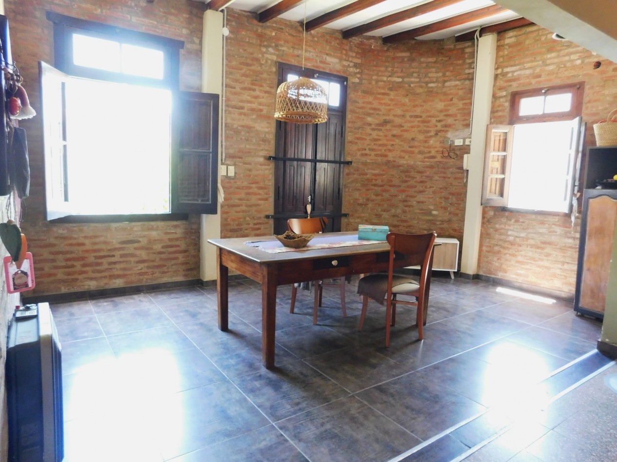 Casa interna de 3 dormitorios con piscina - Guadalupe Oeste