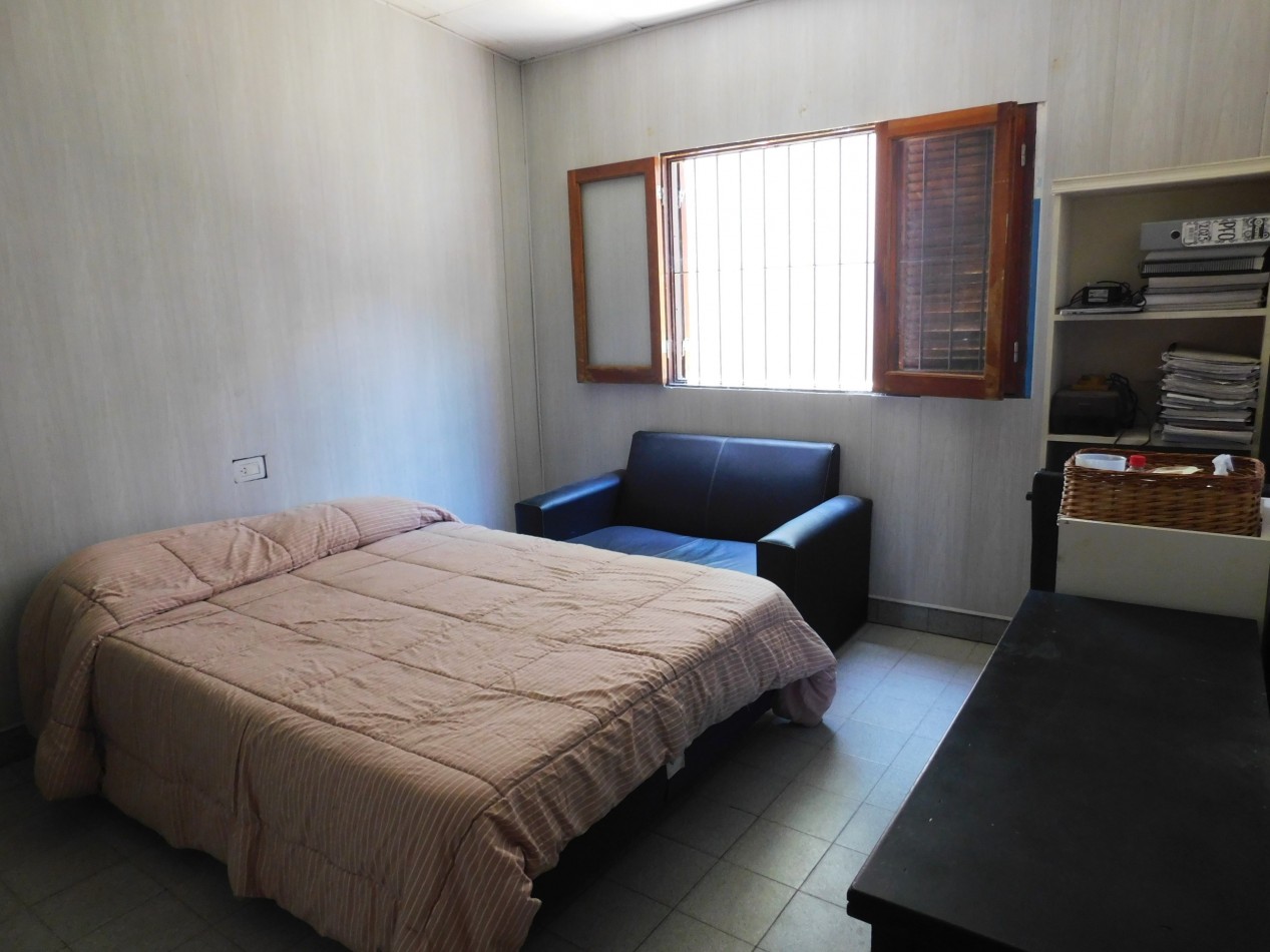 Casa interna de 3 dormitorios con piscina - Guadalupe Oeste