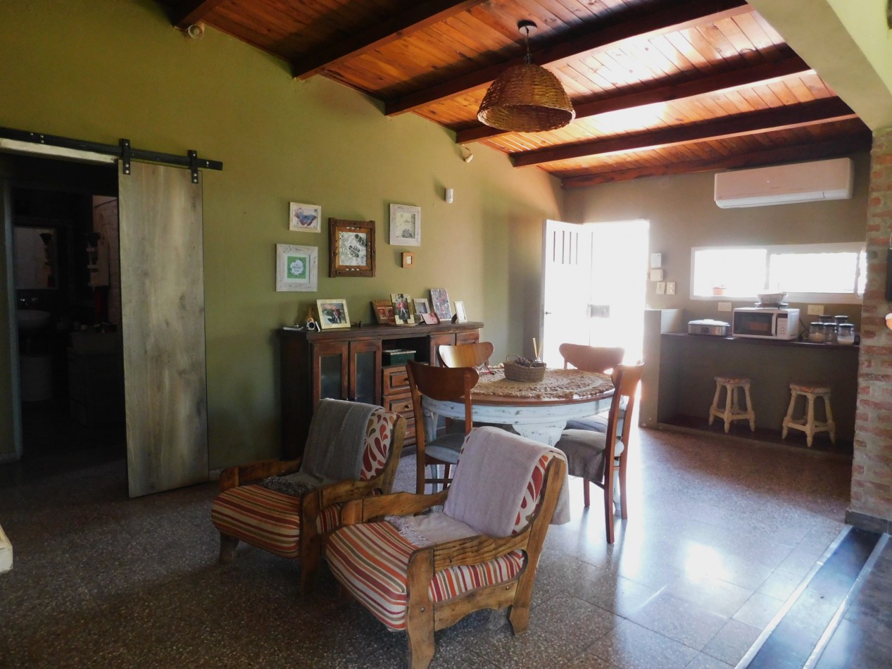 Casa interna de 3 dormitorios con piscina - Guadalupe Oeste