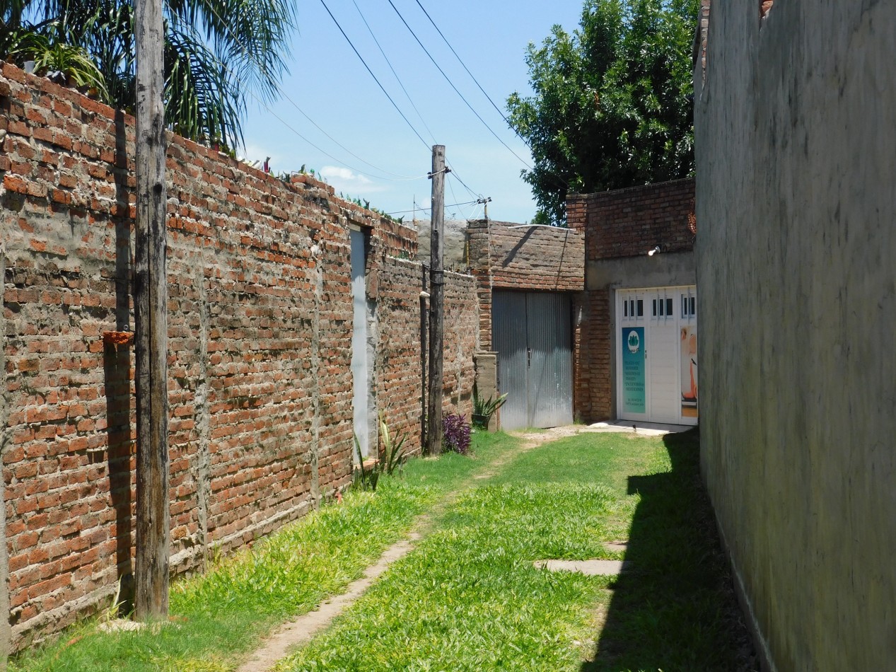 Casa interna de 3 dormitorios con piscina - Guadalupe Oeste