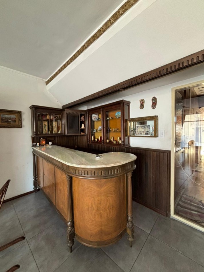 SE VENDE EDIFICIO DEPARTAMENTOS CON LOCAL COMERCIAL