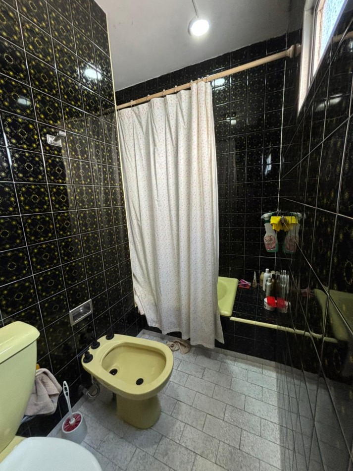 SE VENDE EDIFICIO DEPARTAMENTOS CON LOCAL COMERCIAL