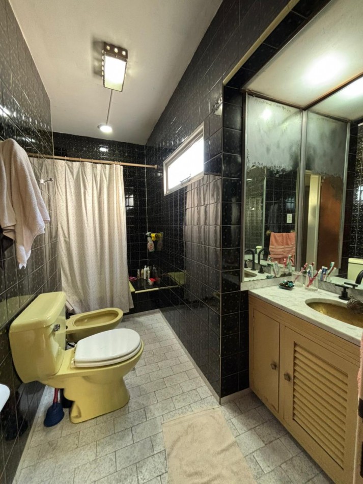 SE VENDE EDIFICIO DEPARTAMENTOS CON LOCAL COMERCIAL