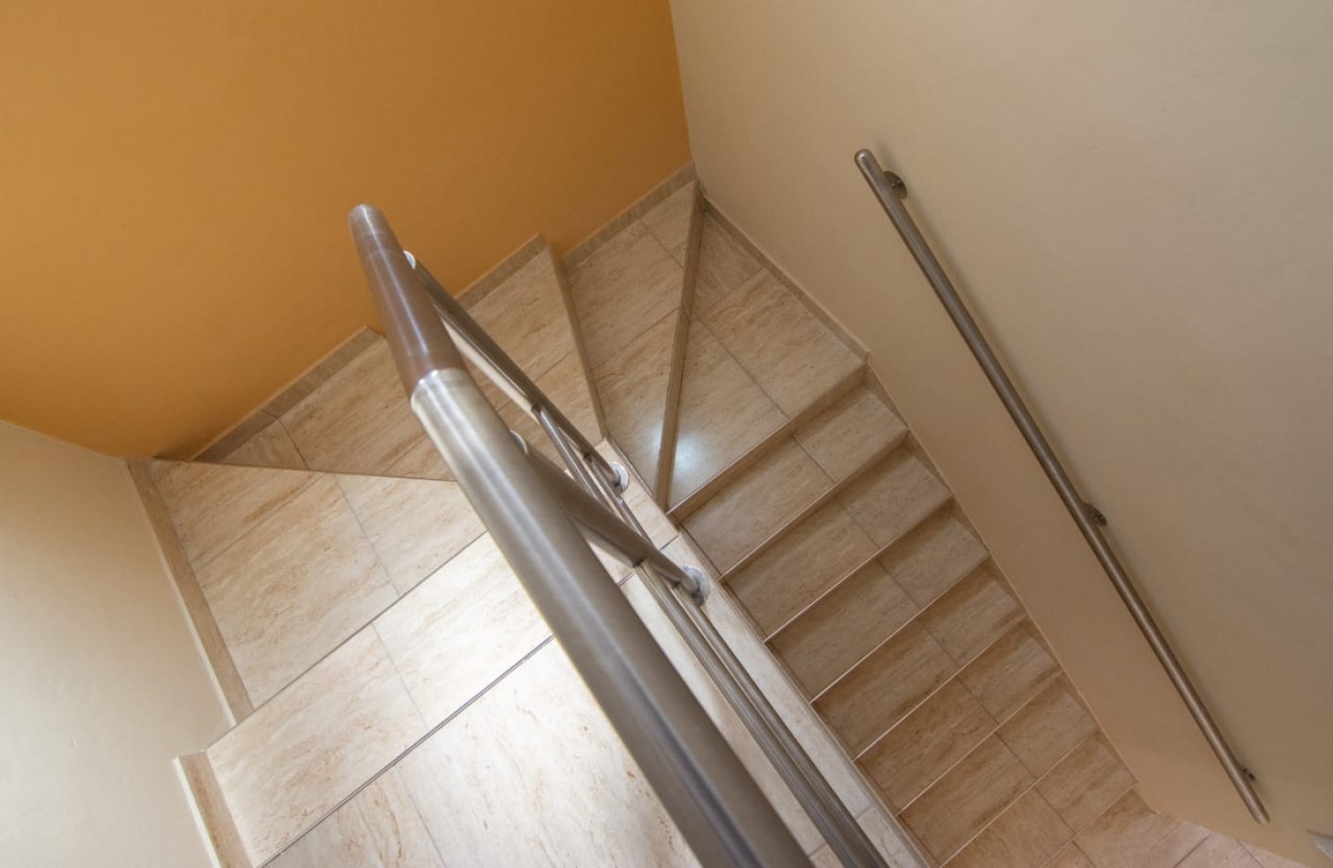 Casa a estrenar de 2 dormitorios - Excelente ubicacion y entorno natural