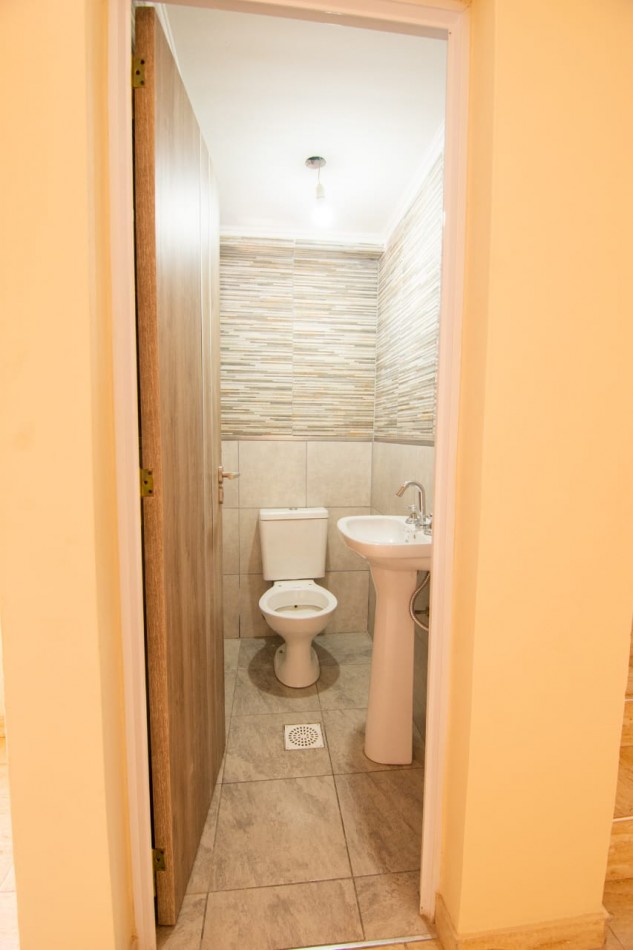 Casa a estrenar de 2 dormitorios - Excelente ubicacion y entorno natural