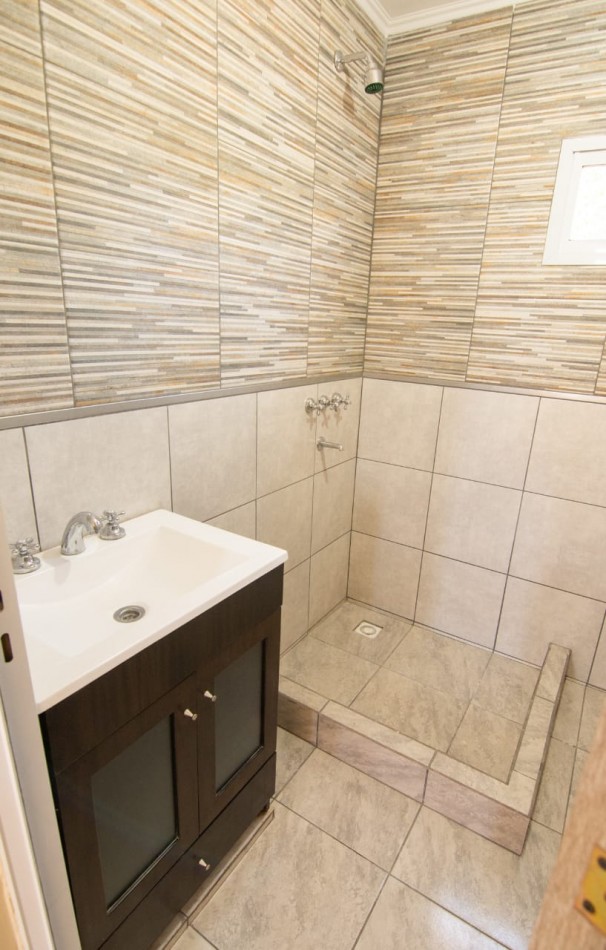 Casa a estrenar de 2 dormitorios - Excelente ubicacion y entorno natural