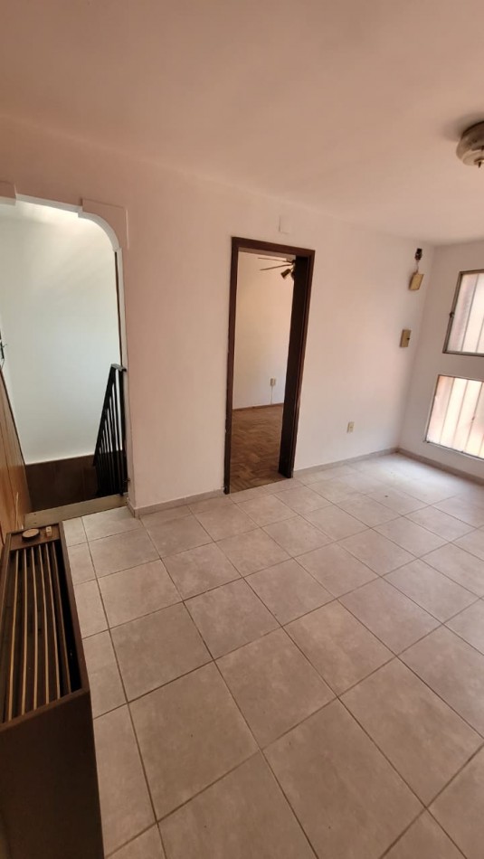 CASA EN VENTA - 3 DORMITORIOS | A MEDIA CUADRA DEL PARQUE GARAY