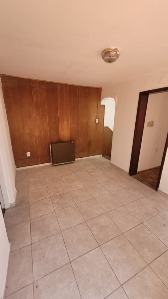 CASA EN VENTA - 3 DORMITORIOS | A MEDIA CUADRA DEL PARQUE GARAY