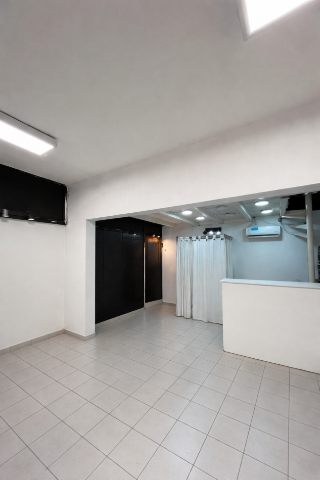 LOCAL COMERCIAL EN VENTA - PEATONAL SANTA FE