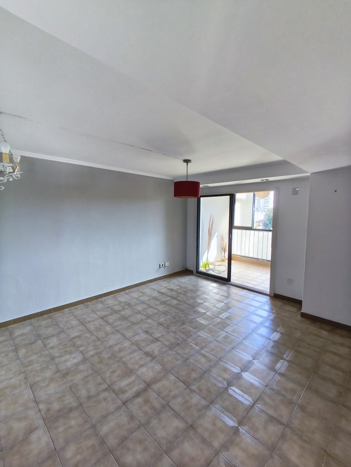 ALQUILER Amplio 3 ambientes con cochera y terrazas - Excelente ubicacion 