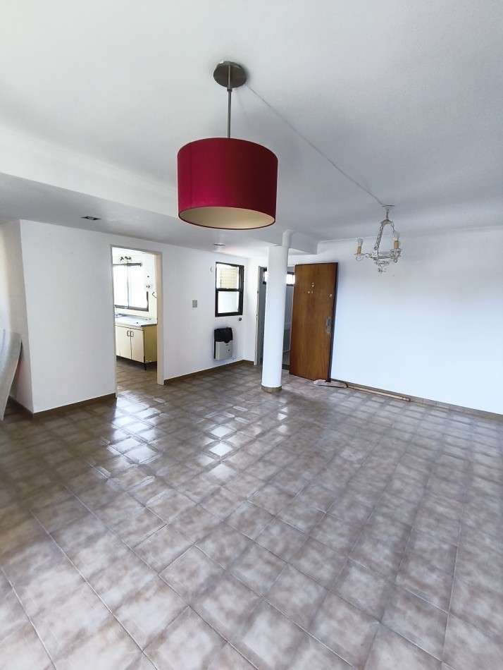 ALQUILER Amplio 3 ambientes con cochera y terrazas - Excelente ubicacion 