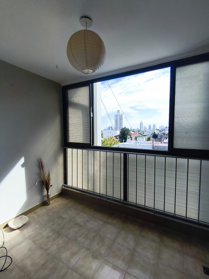 ALQUILER Amplio 3 ambientes con cochera y terrazas - Excelente ubicacion 