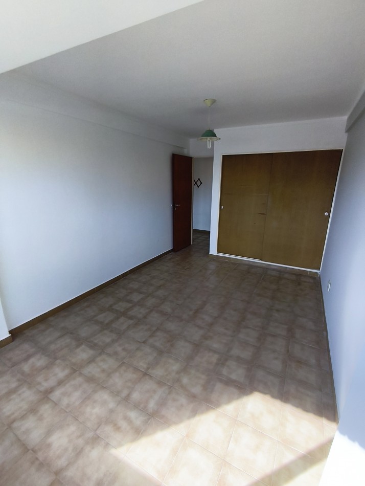 ALQUILER Amplio 3 ambientes con cochera y terrazas - Excelente ubicacion 