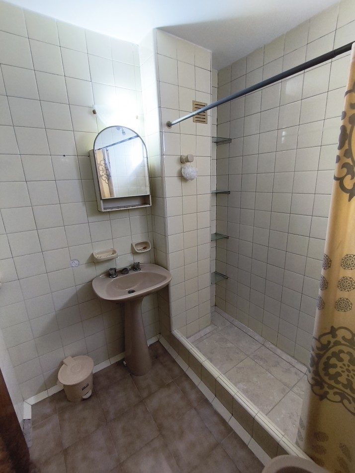 ALQUILER Amplio 3 ambientes con cochera y terrazas - Excelente ubicacion 