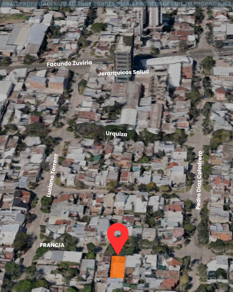 Lote con construccion — Calle Francia 4651. Excelente oportunidad para vivienda o inversion.
