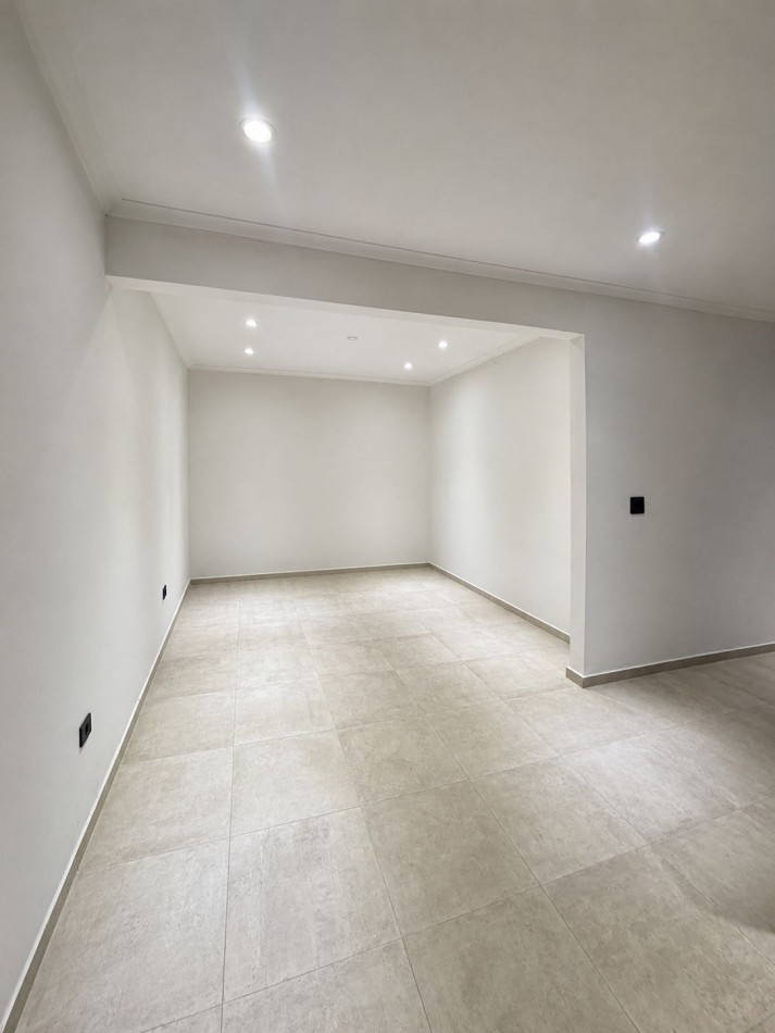VENTA - ¡Gran oportunidad, Planta alta en el corazon de Guadalupe! CASA PLANTA ALTA