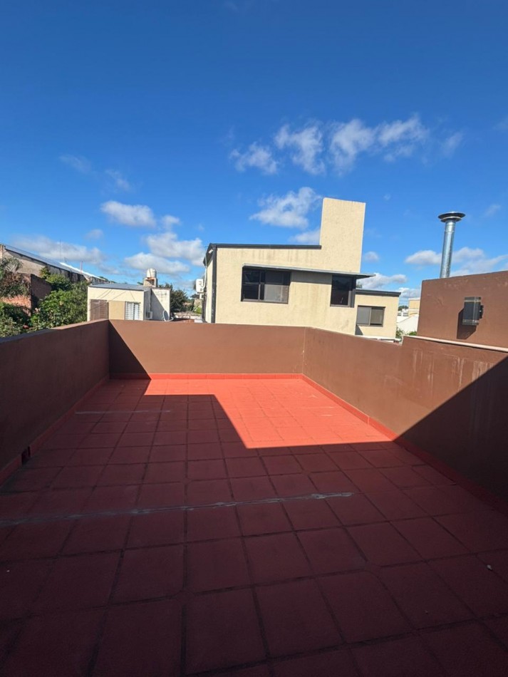 VENTA - ¡Gran oportunidad, Planta alta en el corazon de Guadalupe! CASA PLANTA ALTA